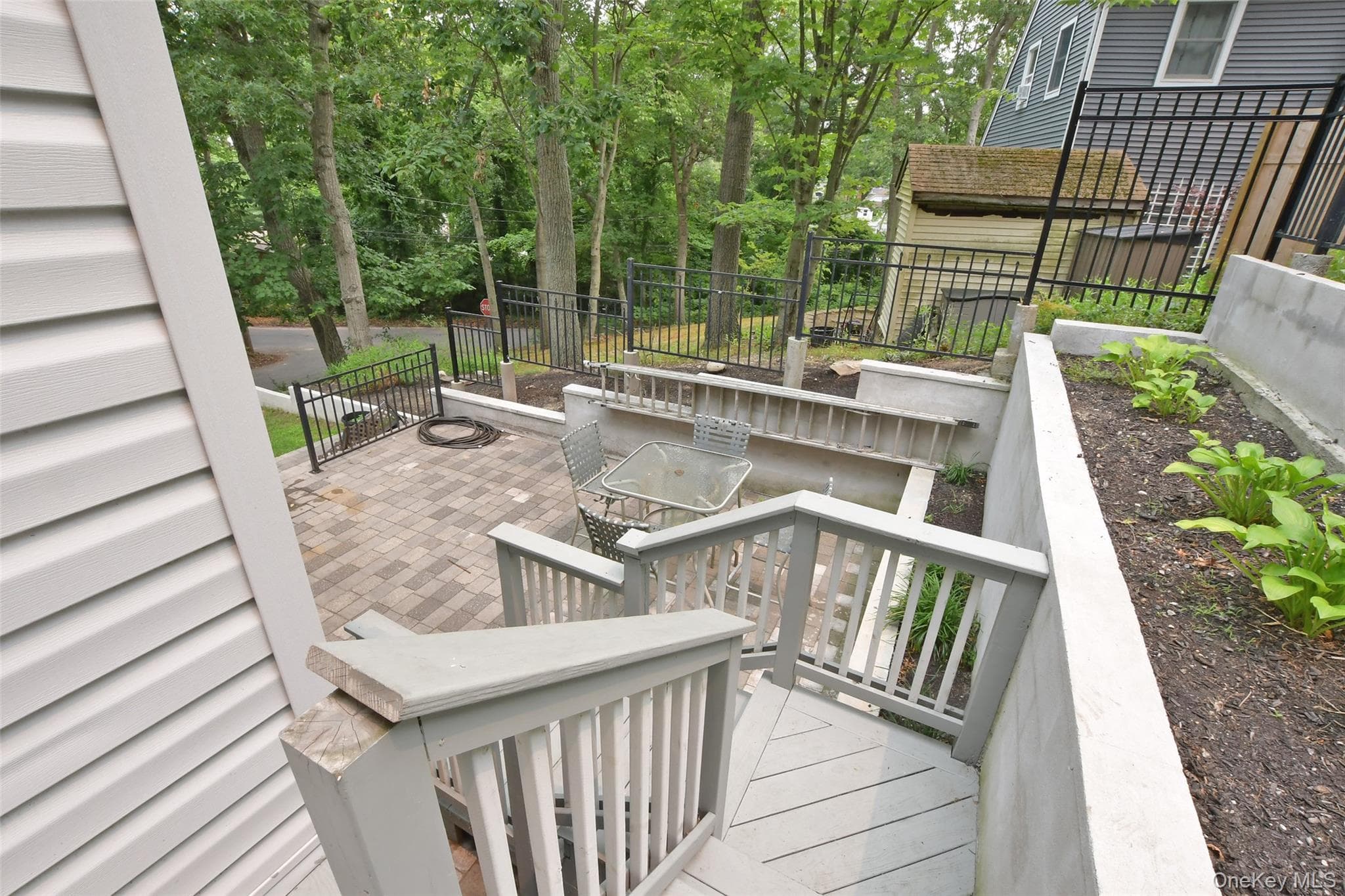 6 Southold Road thumbnail 31