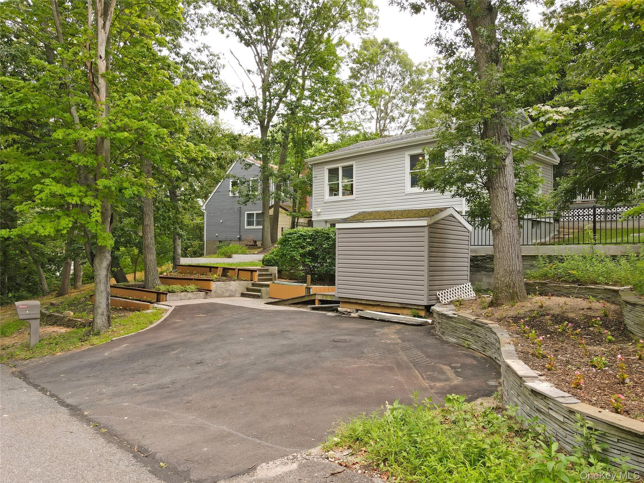 6 Southold Road thumbnail 39