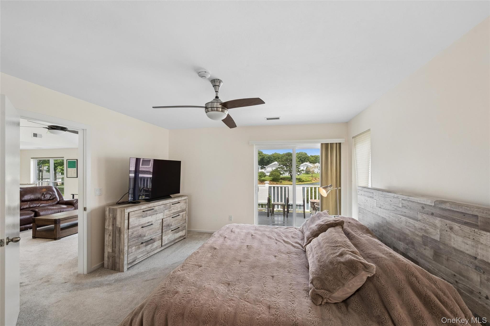 90 Hampton Vista Drive thumbnail 17