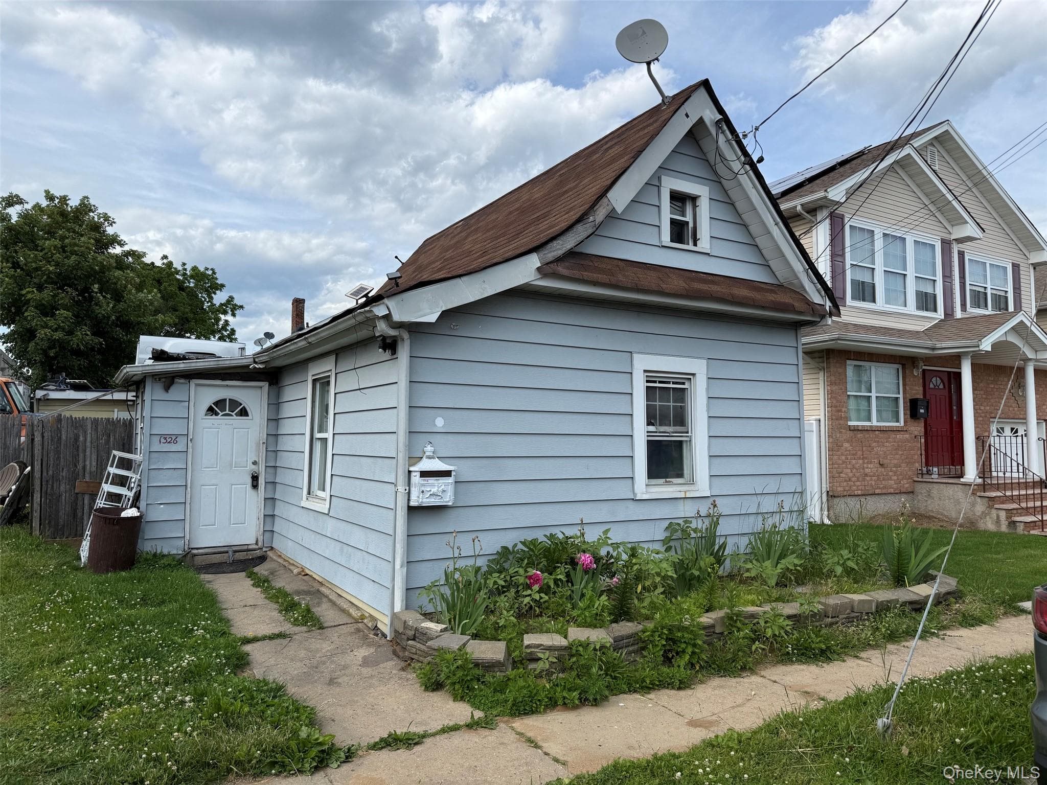 1326 Star Avenue, Elmont