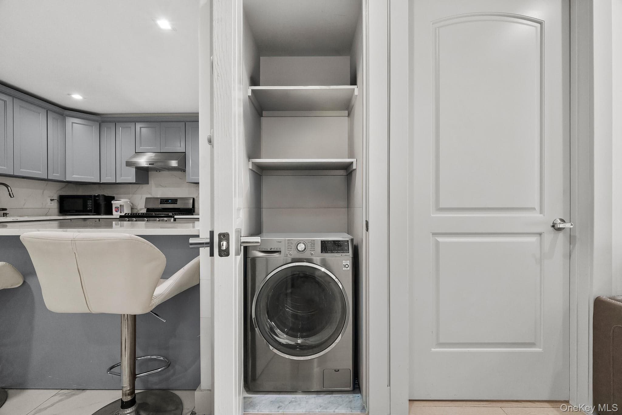 4162 Bowne Street Unit: 5A thumbnail 15