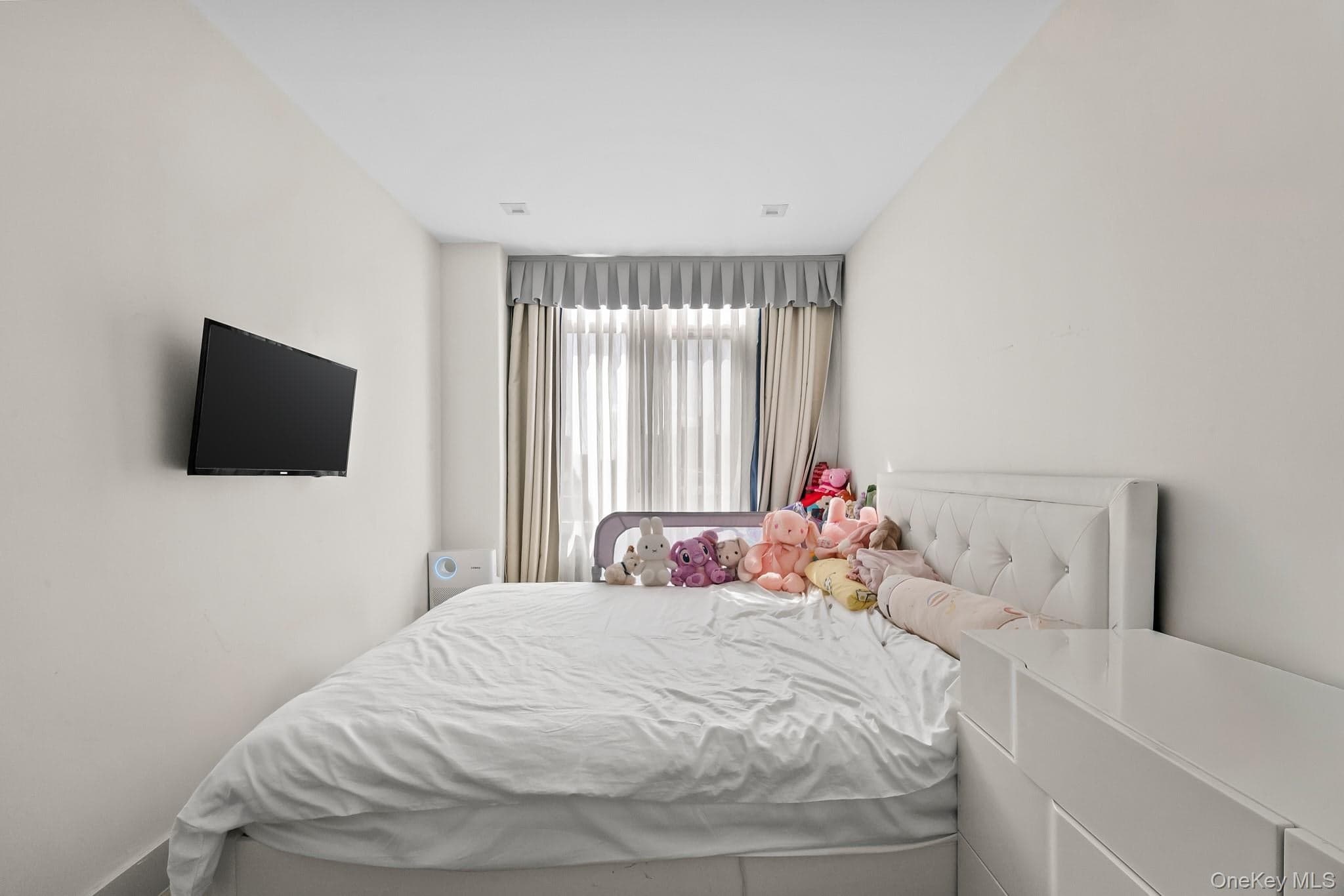 4162 Bowne Street Unit: 5A thumbnail 9