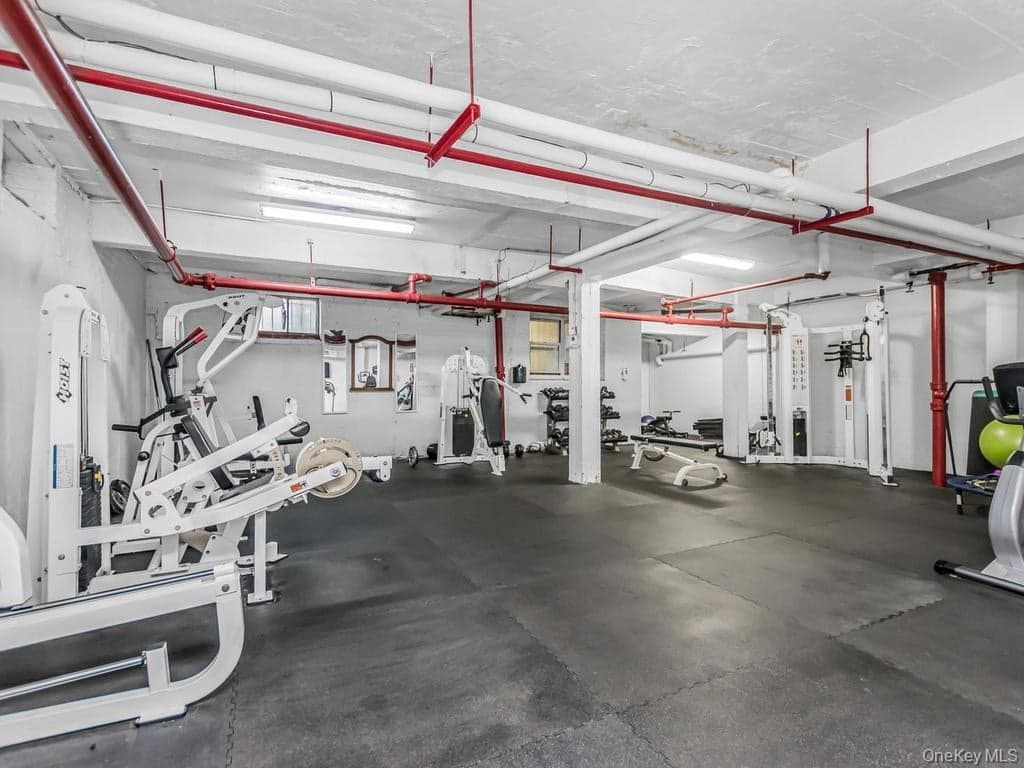 480 Riverdale Avenue Unit: 6H thumbnail 16