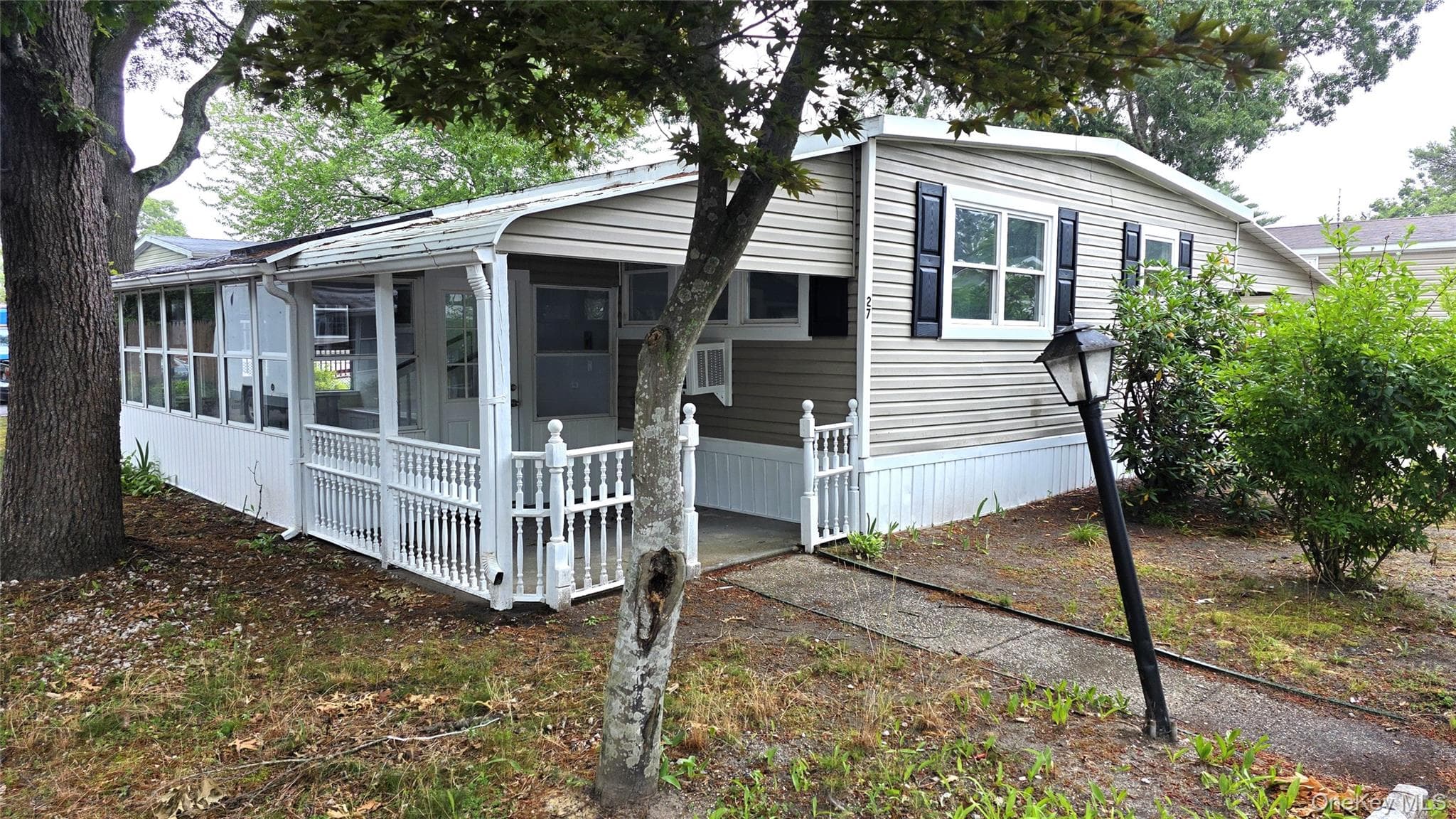 525 Riverleigh Avenue Unit: 27 Birch thumbnail 2