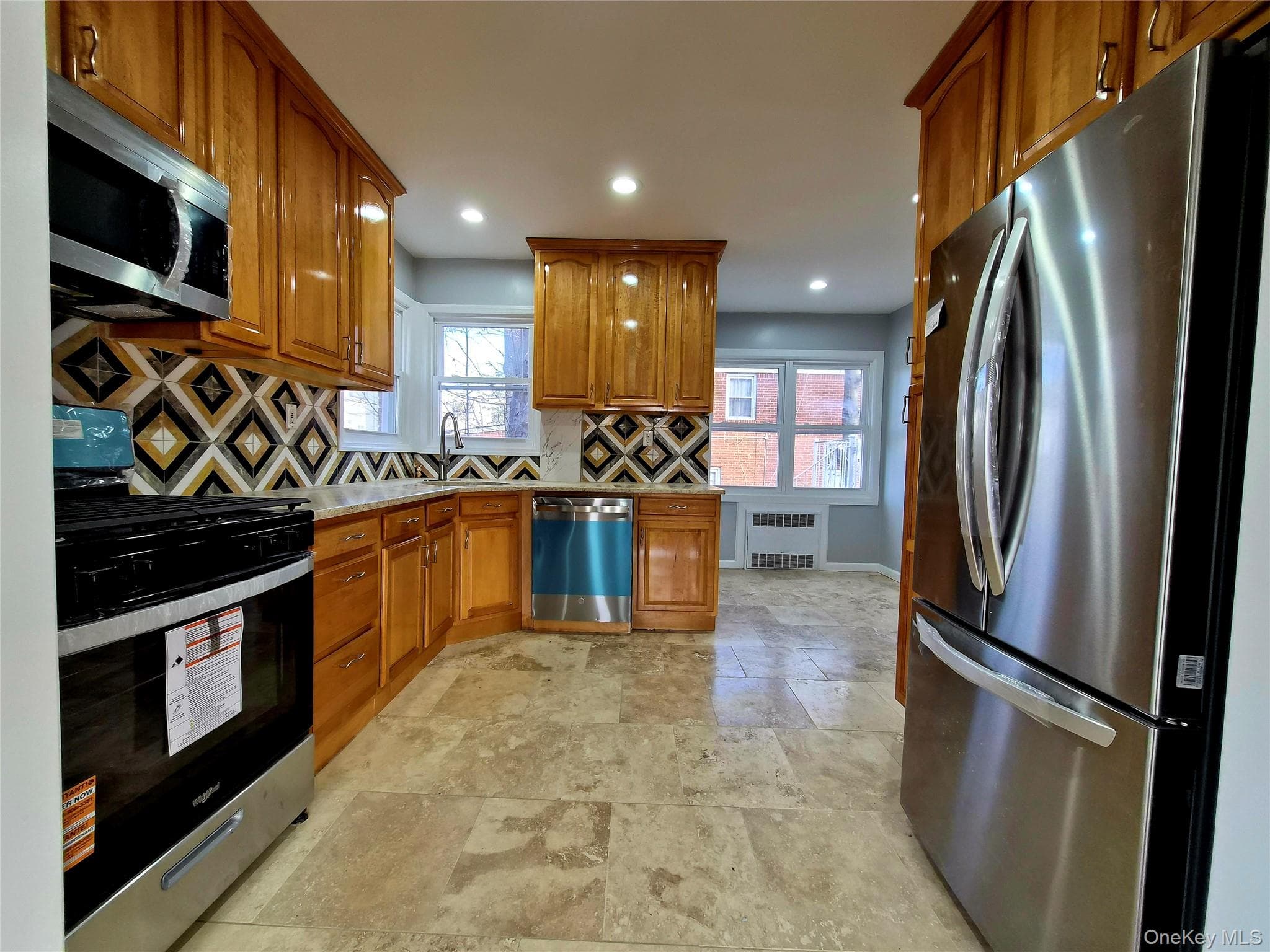 8019 Utopia Parkway thumbnail 4