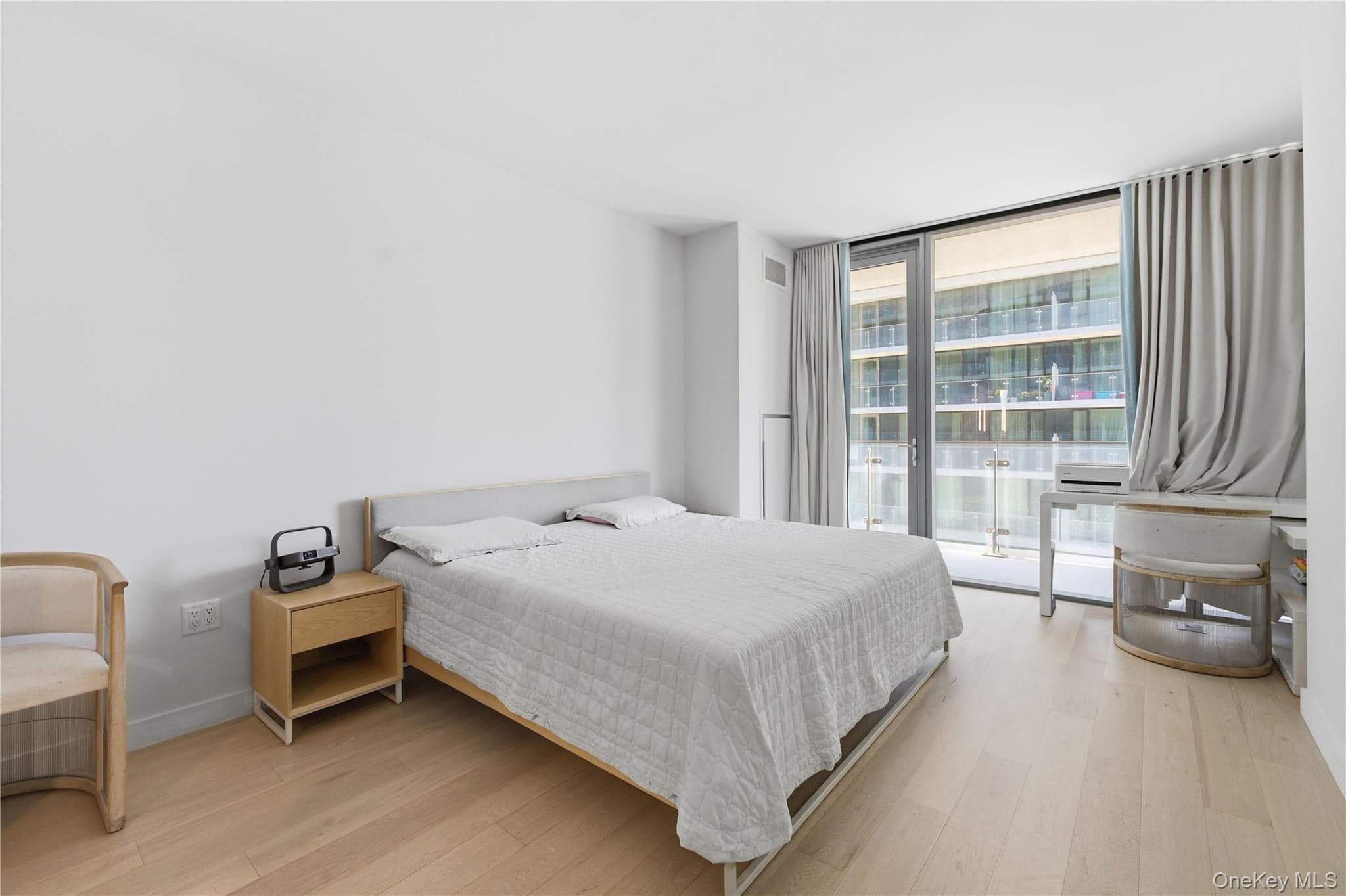 131-01 40th Road Unit: 11A thumbnail 3