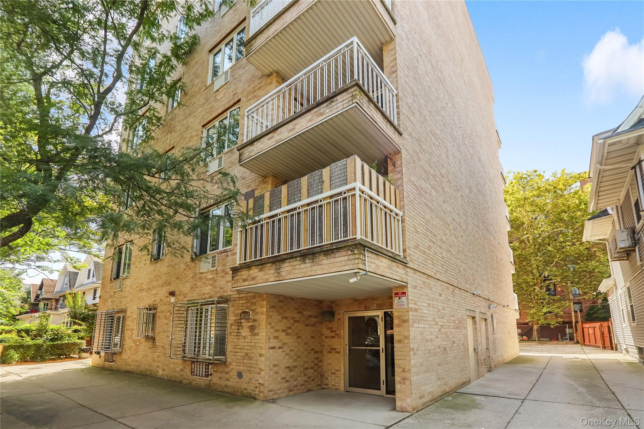 1530 E 15th Street Unit: 2A thumbnail 8