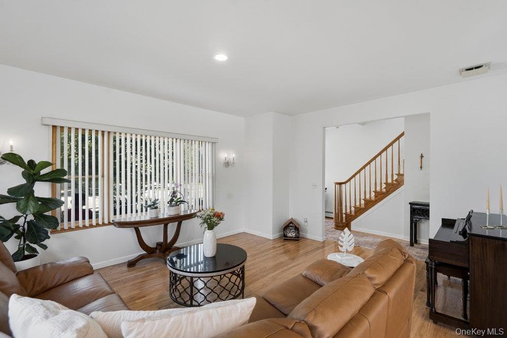 2066 Washington Avenue thumbnail 21