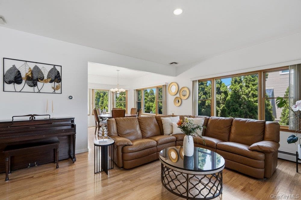 2066 Washington Avenue thumbnail 19