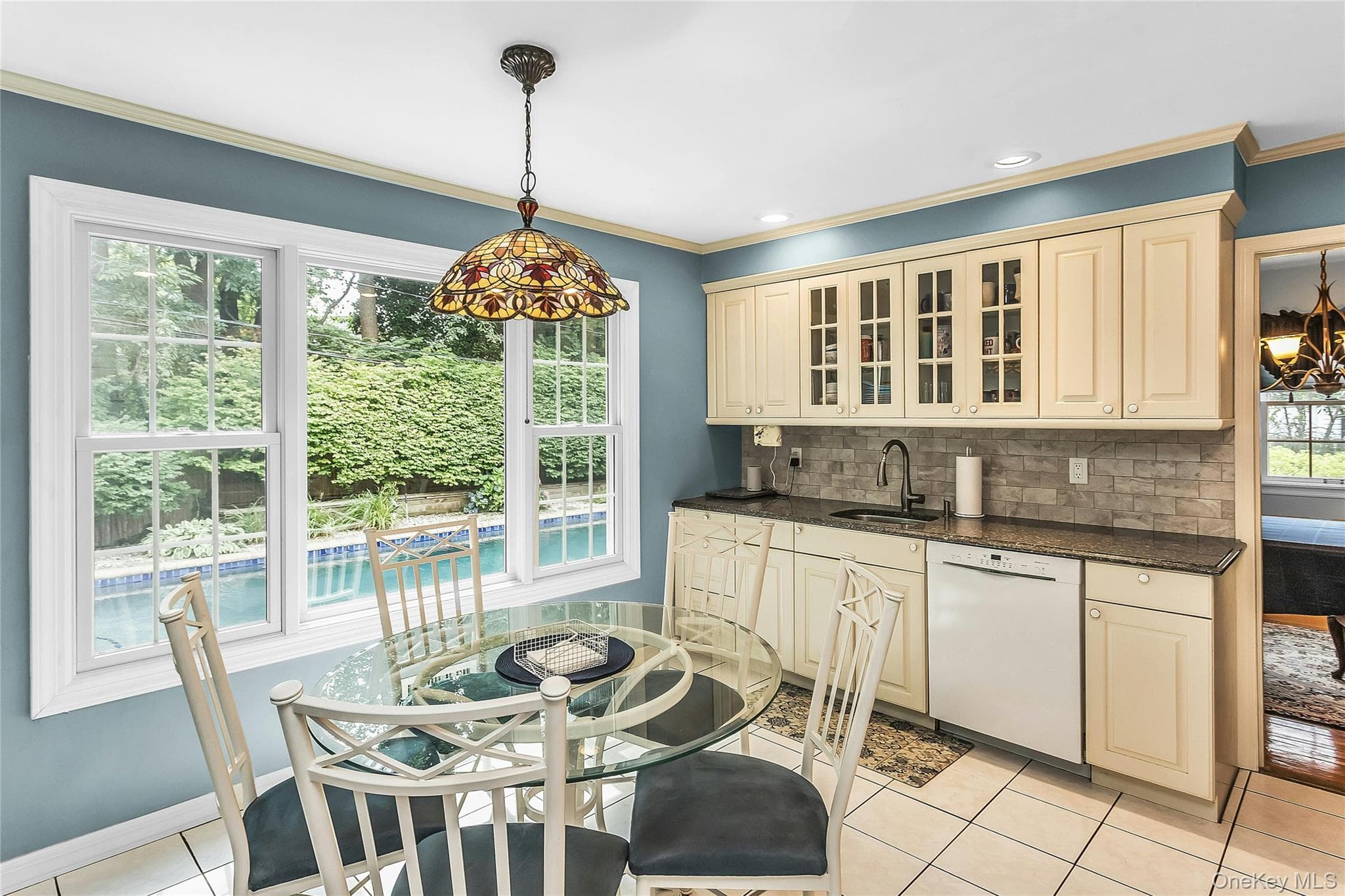 8 Lenmore Drive thumbnail 14