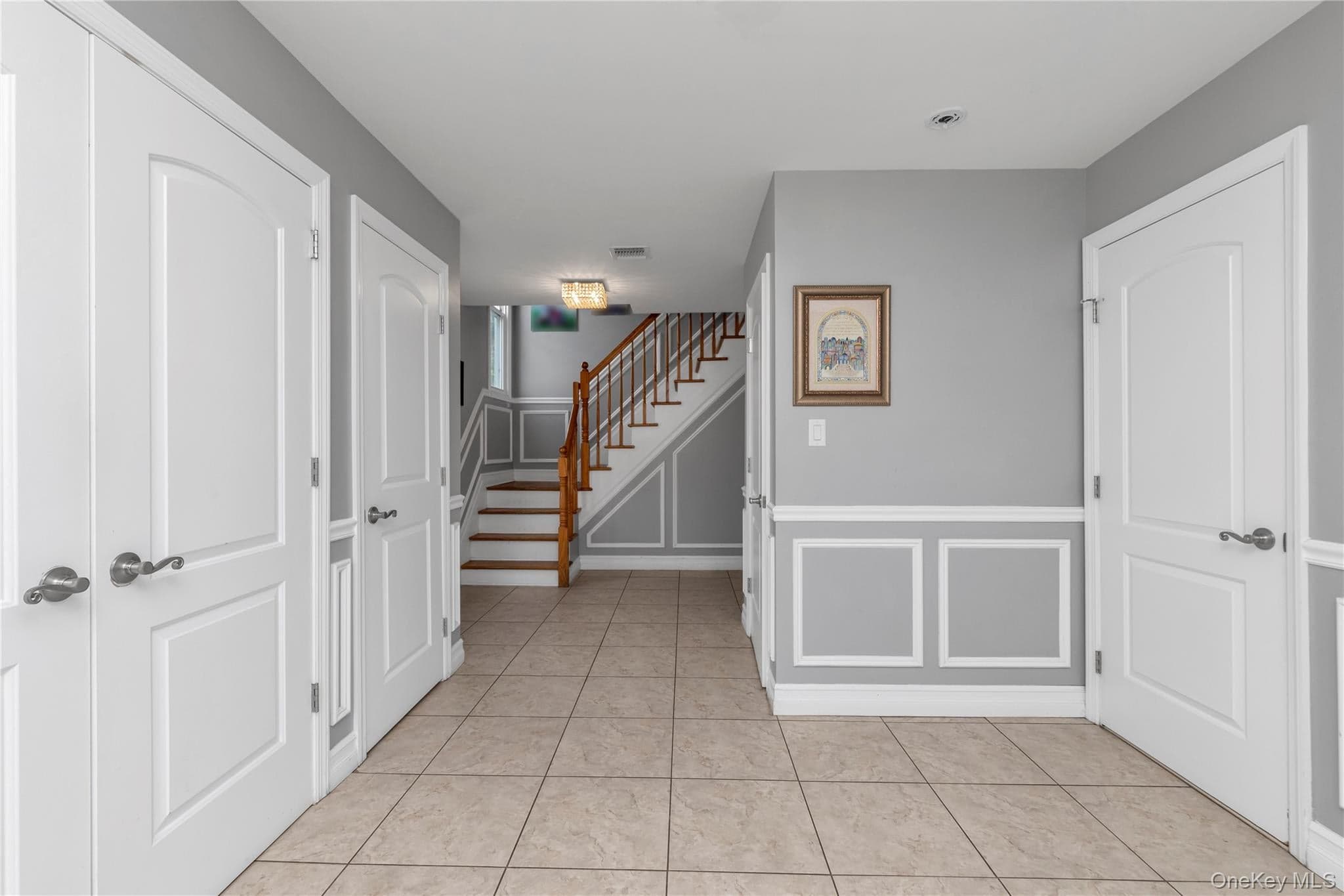 647 Jarvis Avenue thumbnail 5