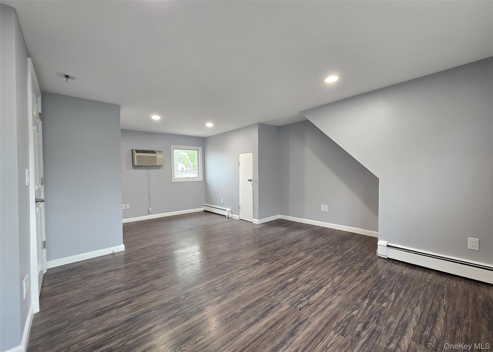 40 Aster Avenue thumbnail 9