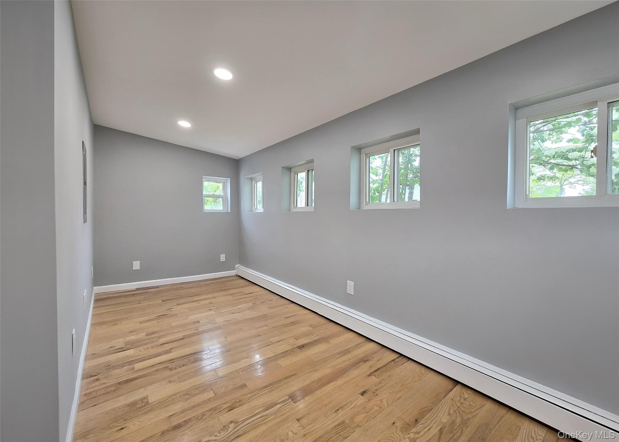 40 Aster Avenue thumbnail 6