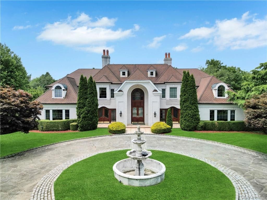 4 Old Wagon Lane, Old Westbury