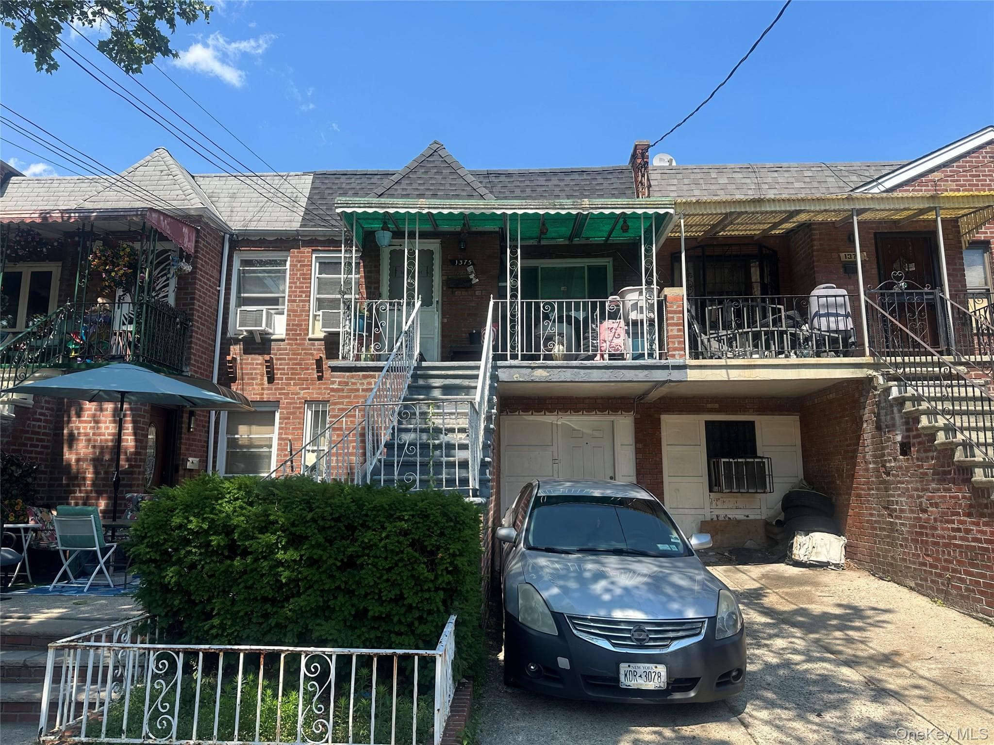 1375 E 101st Street thumbnail 2