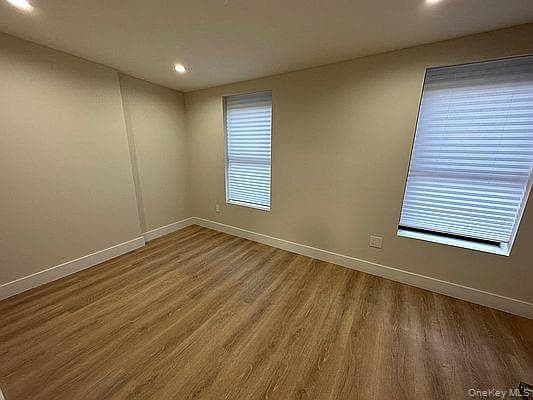 76 Rockaway Avenue thumbnail 27