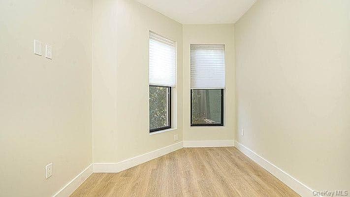 76 Rockaway Avenue thumbnail 40