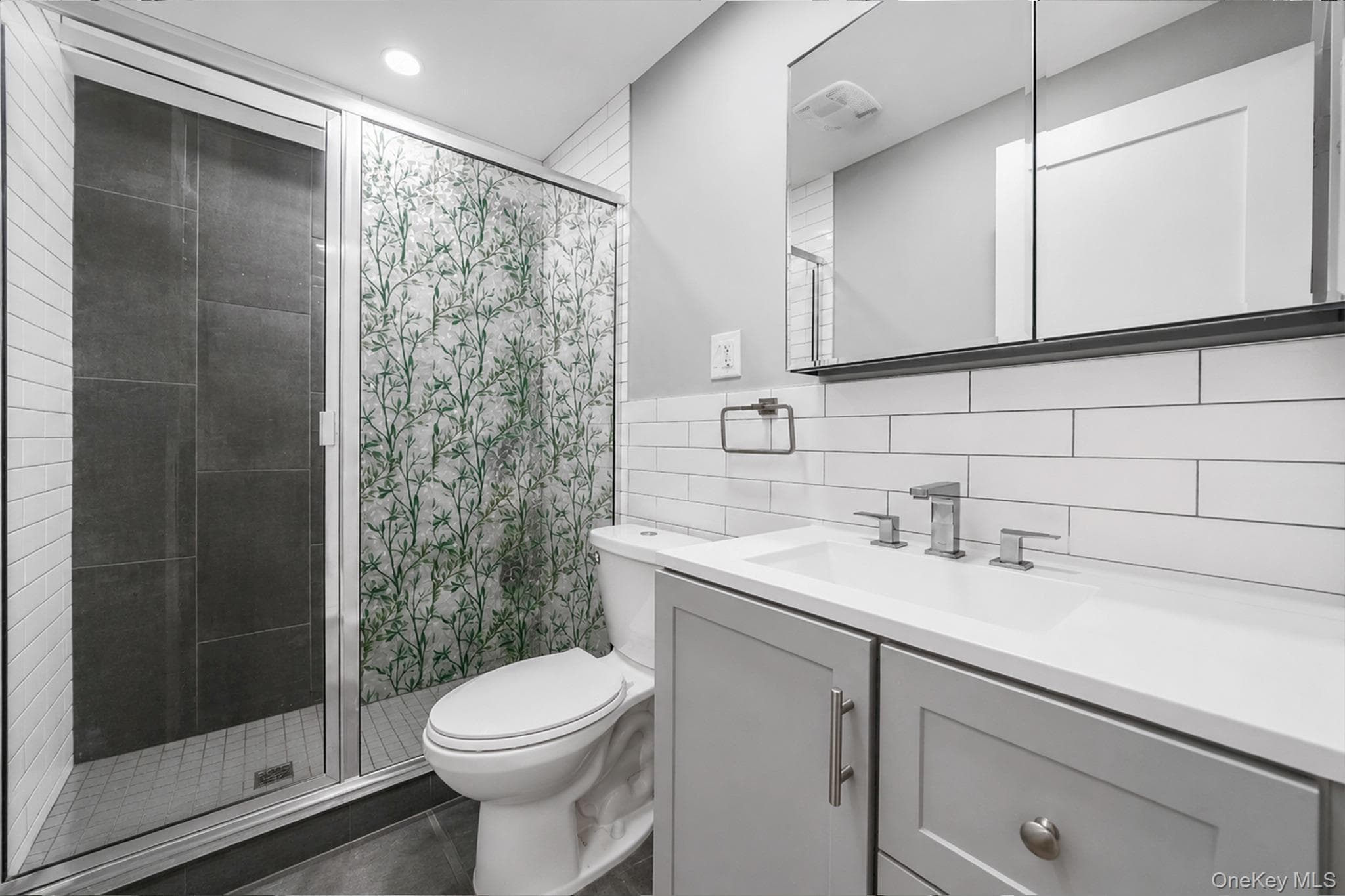 76 Rockaway Avenue thumbnail 9