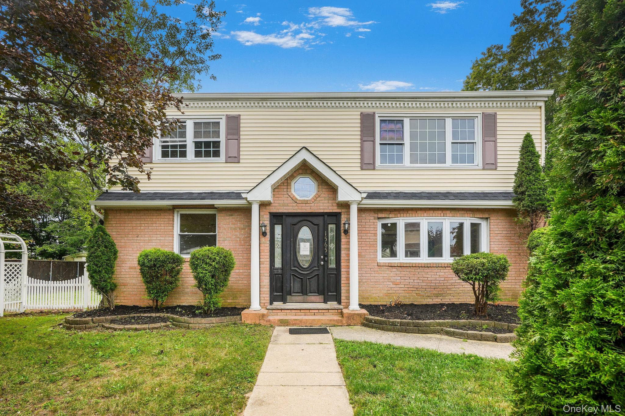 1565 10th Street photo 1