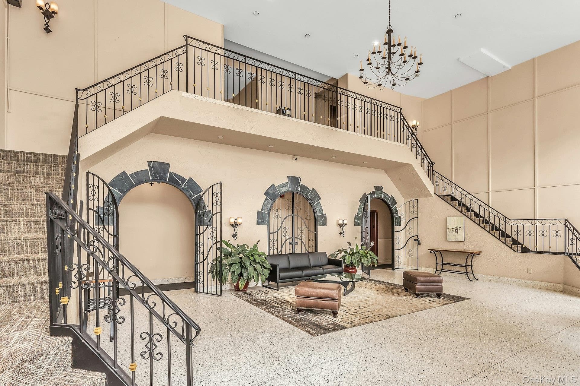 370 W Broadway Unit: 4J thumbnail 3