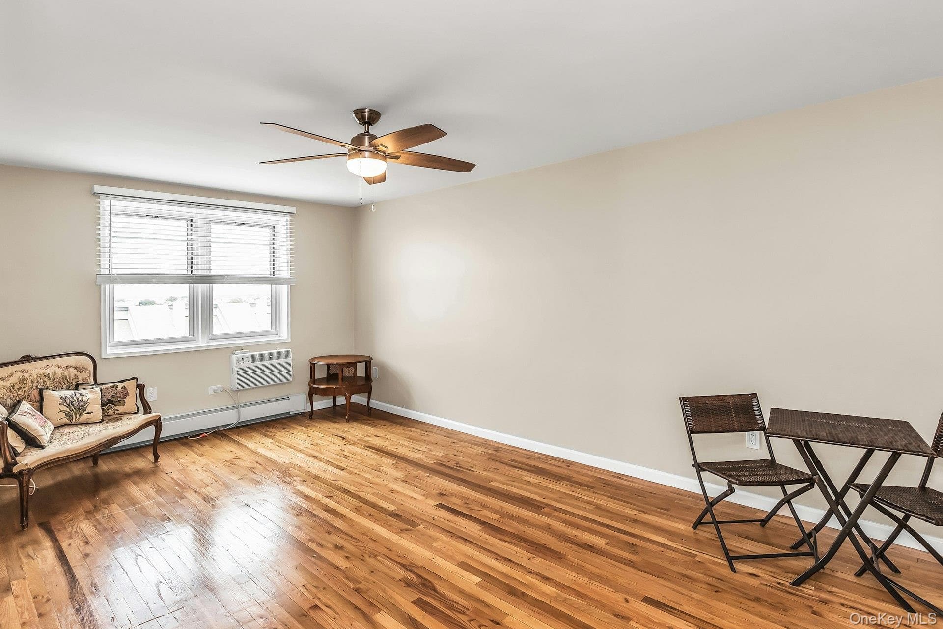 370 W Broadway Unit: 4J thumbnail 11