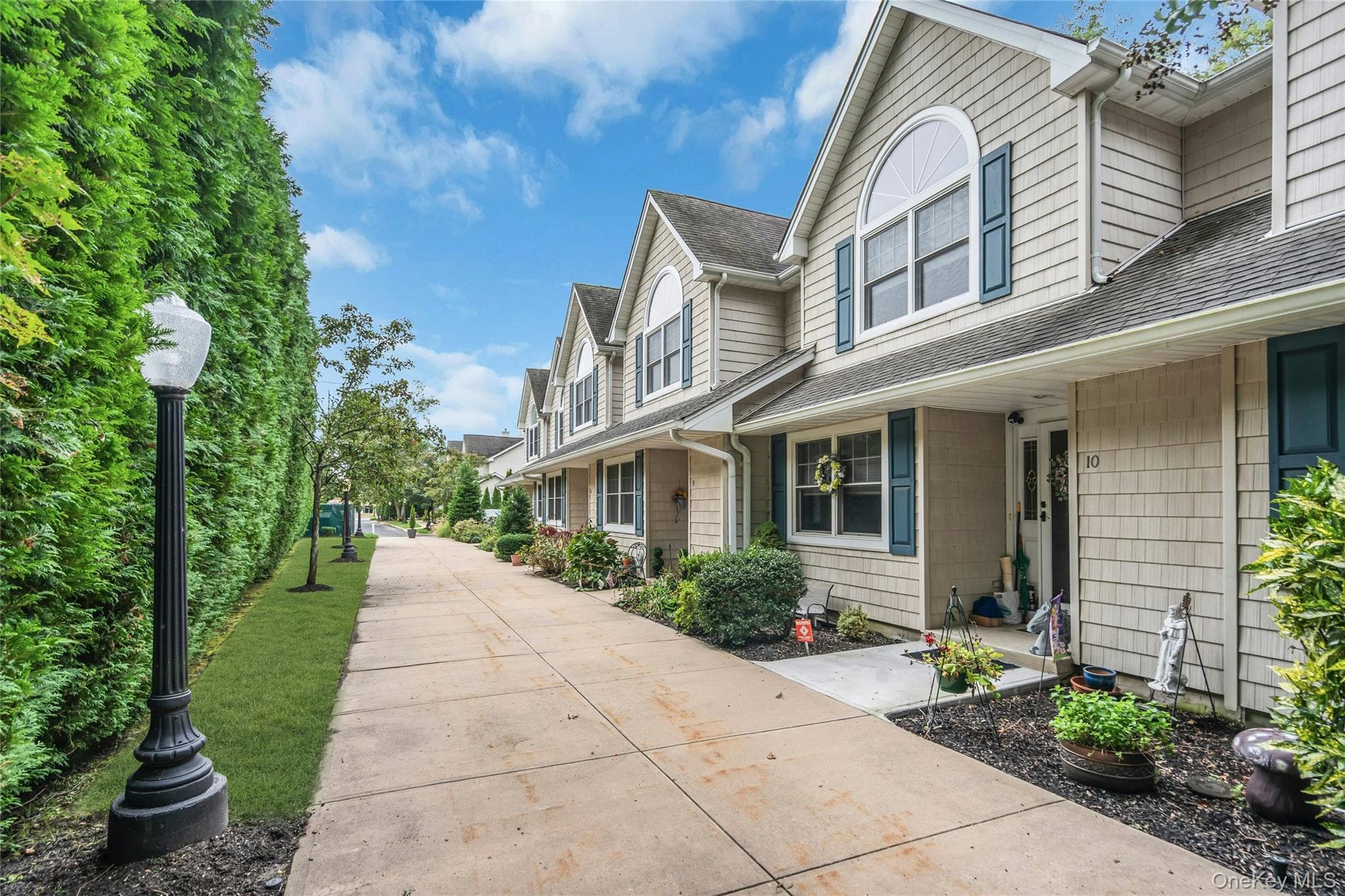 176 Merrick Road Unit: 10 thumbnail 4