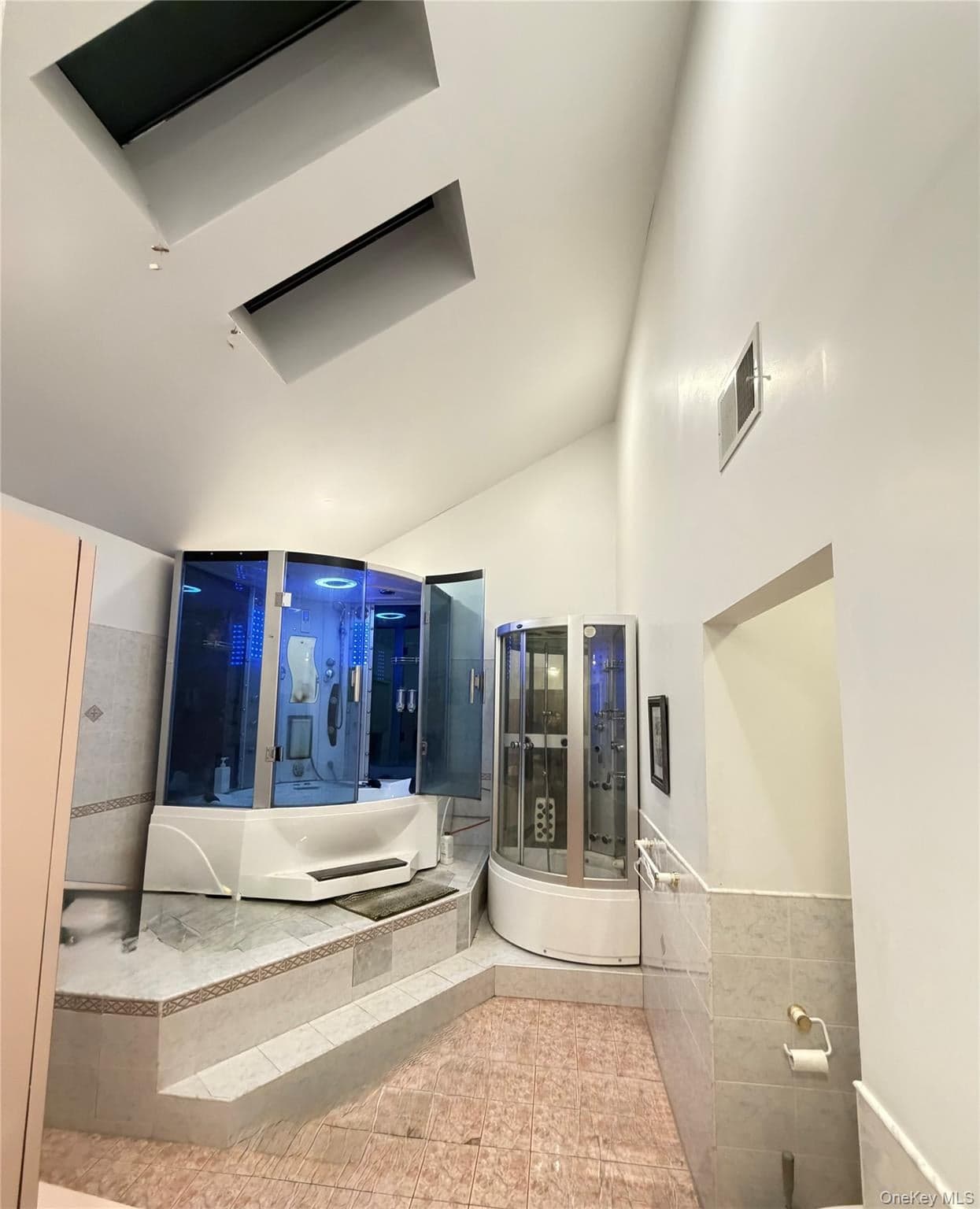 26105 Bridgewater Avenue thumbnail 11