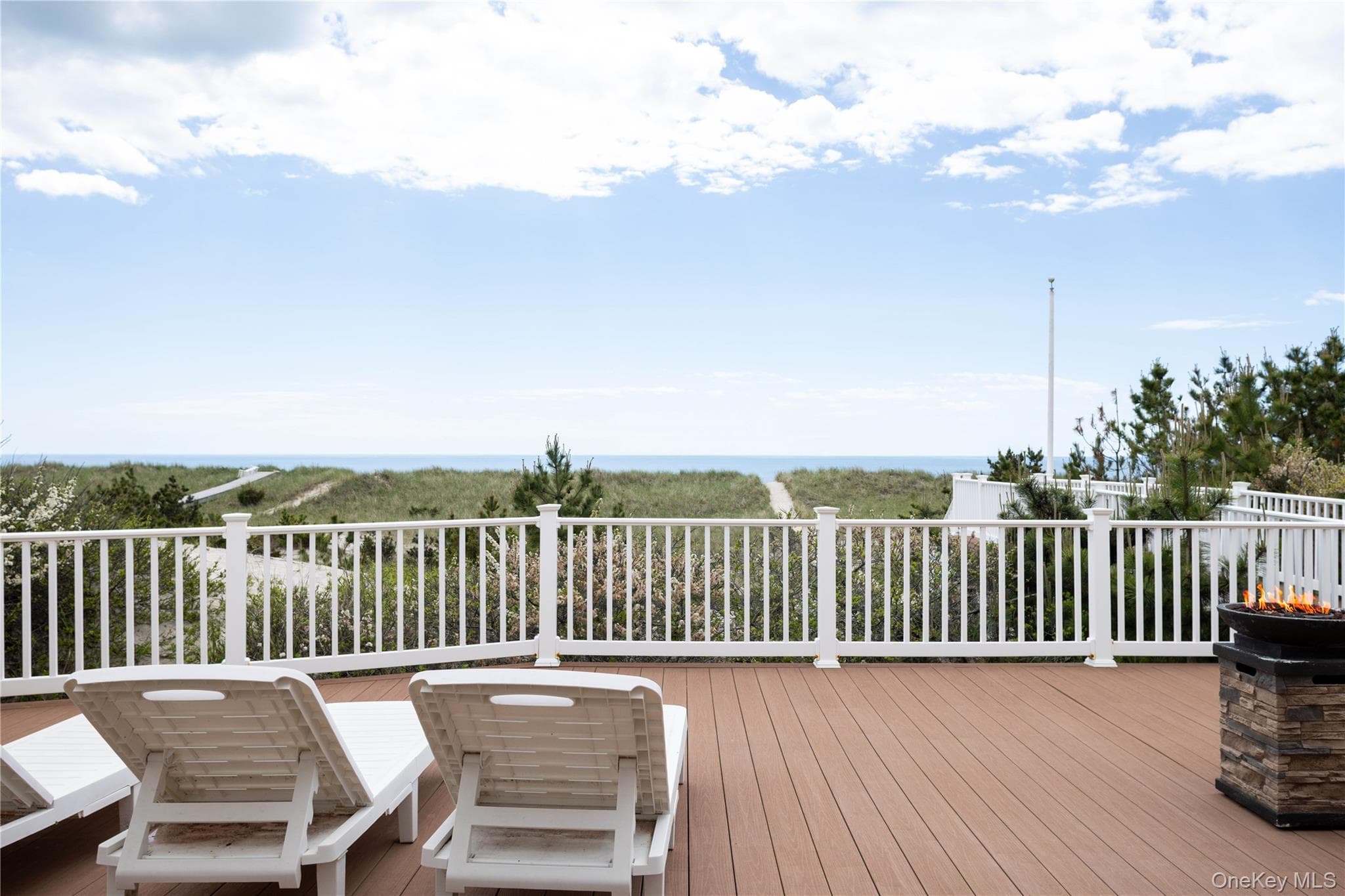 373 Dune Road thumbnail 22