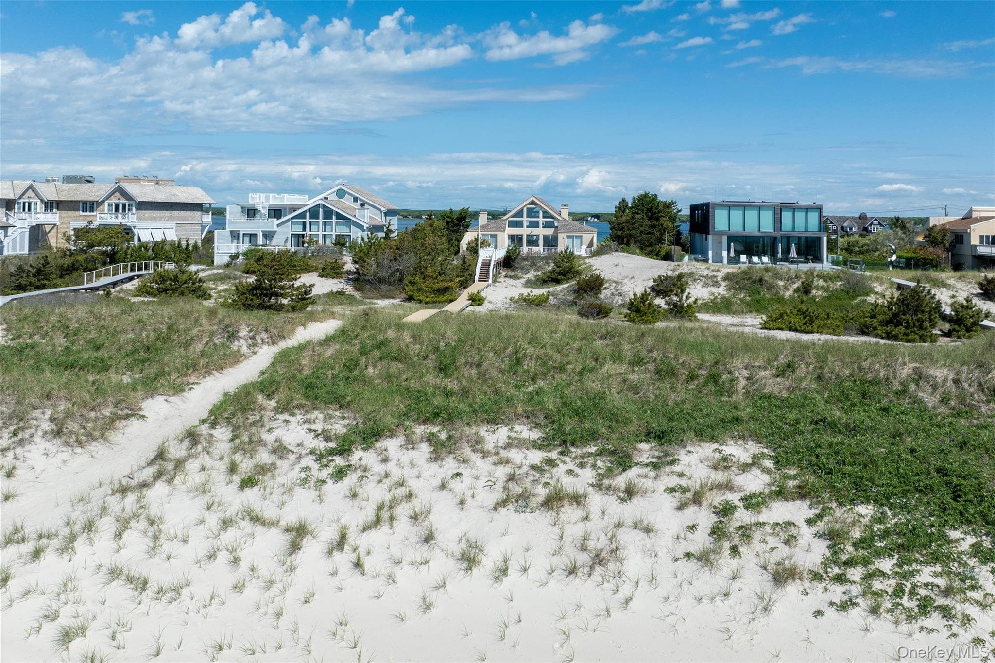 373 Dune Road thumbnail 19