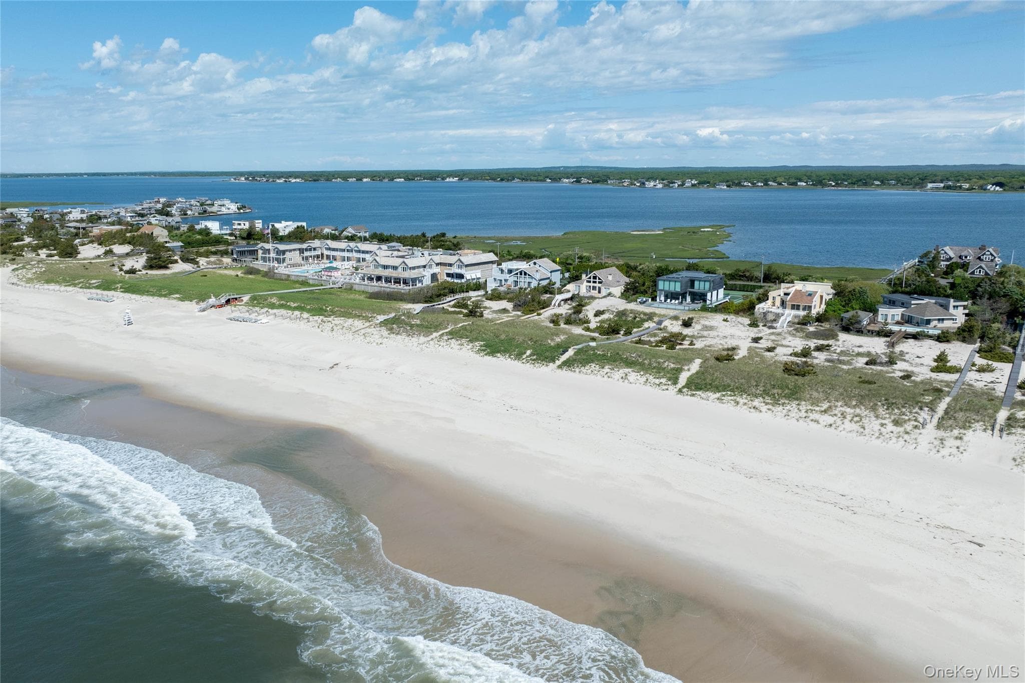 373 Dune Road thumbnail 24