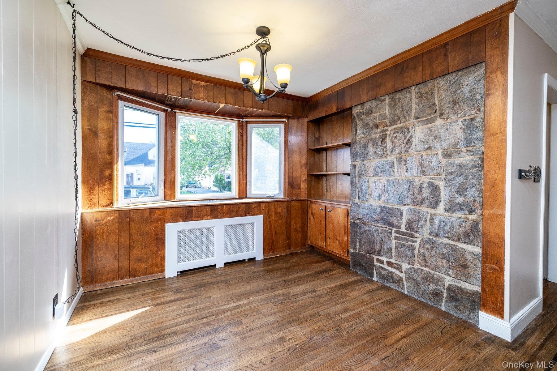 837 Edward Street thumbnail 14