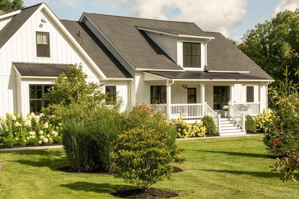 11 Crimson Hill Rd, Rhinebeck