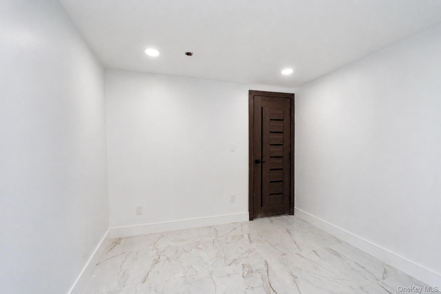 1194 Albany Avenue thumbnail 28