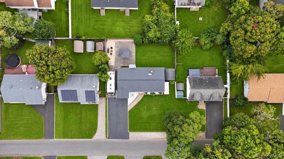 81 Wood Avenue thumbnail 3