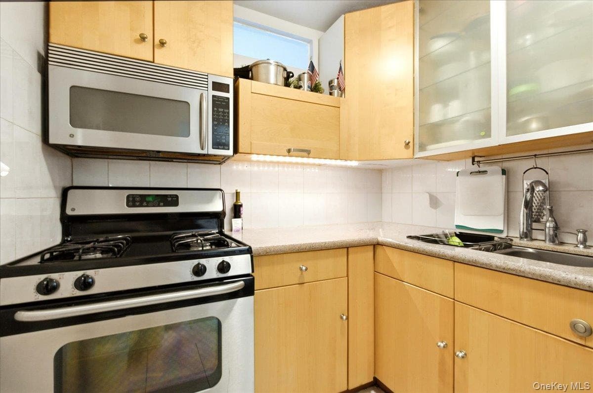 66-15 Thornton Place Unit: 4G thumbnail 17