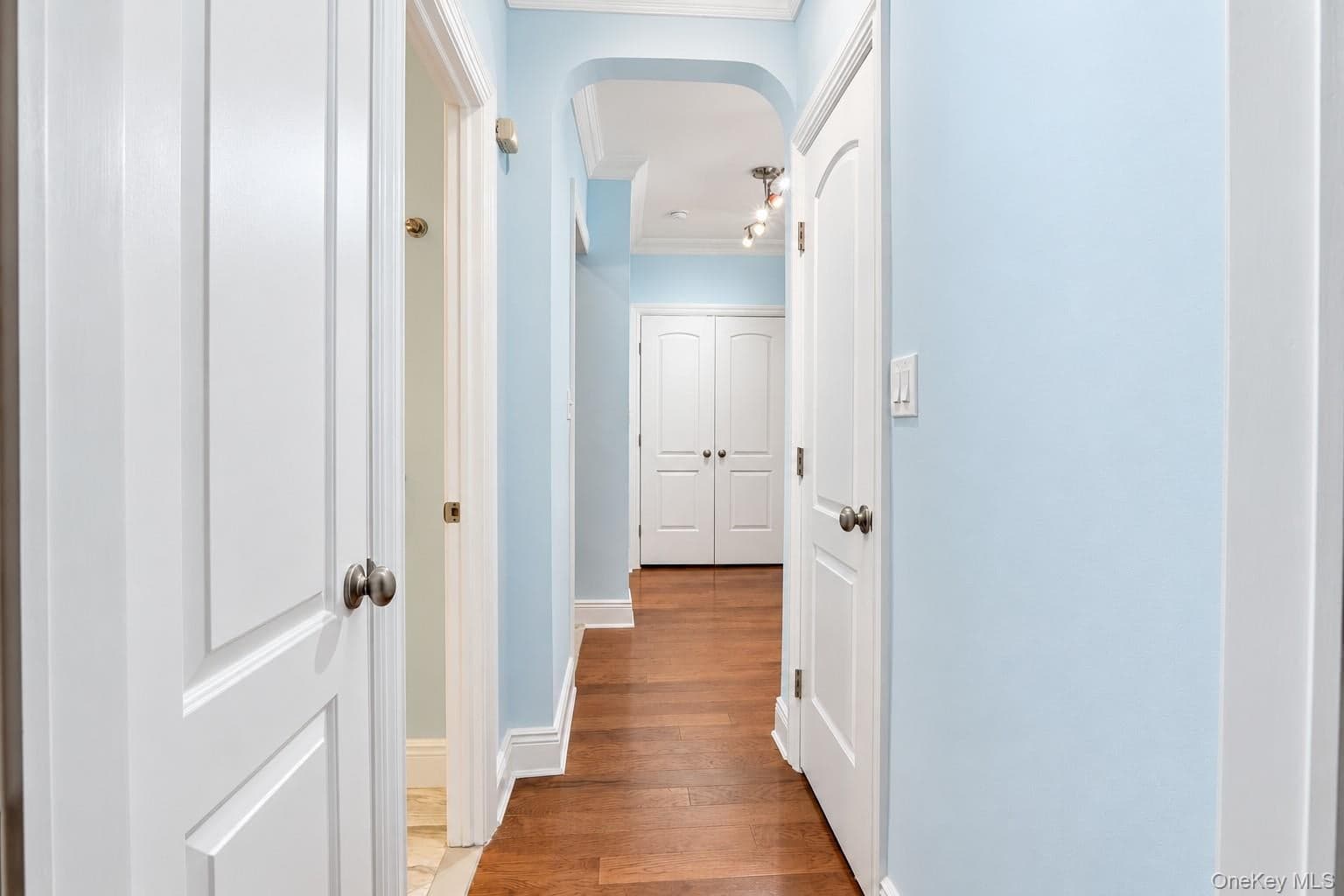 21 Barstow Road Unit: 1L thumbnail 8