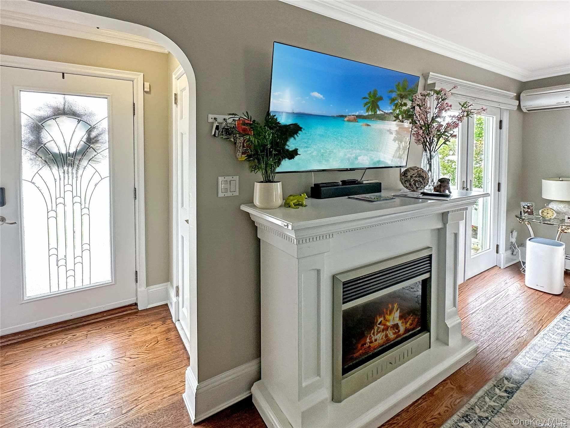 2517 Rockville Centre Parkway thumbnail 4