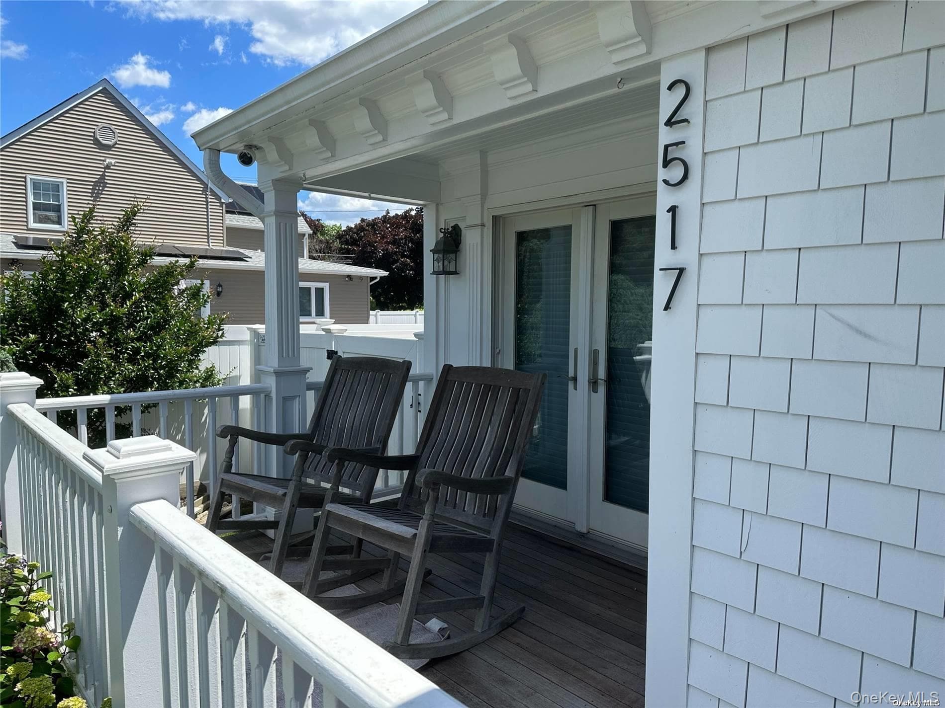 2517 Rockville Centre Parkway thumbnail 3