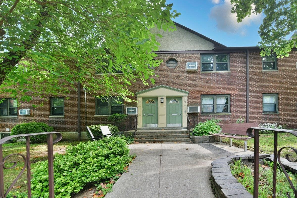 56-15 244 Street Unit: Upper thumbnail 2