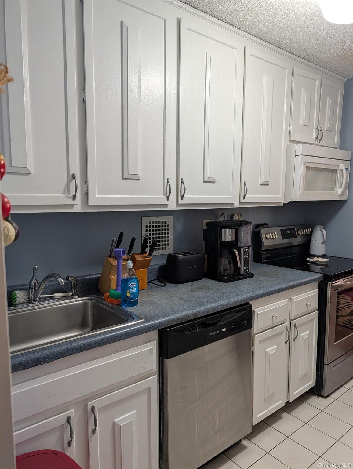 160 Academy Street St Unit: 2J thumbnail 8