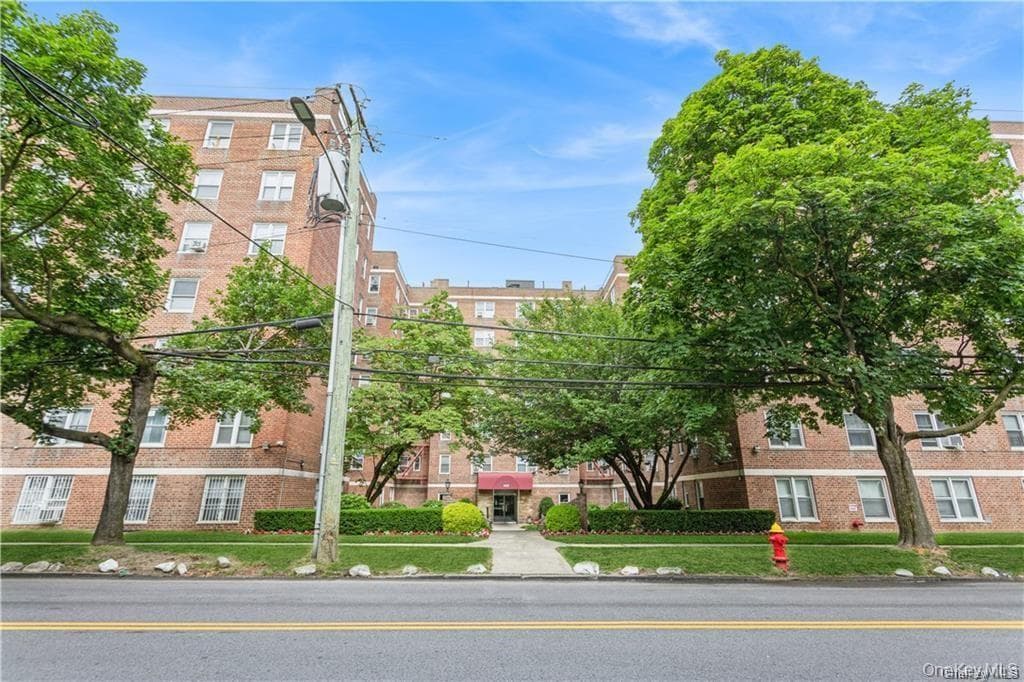 485 Bronx River Road Unit: B64, Yonkers