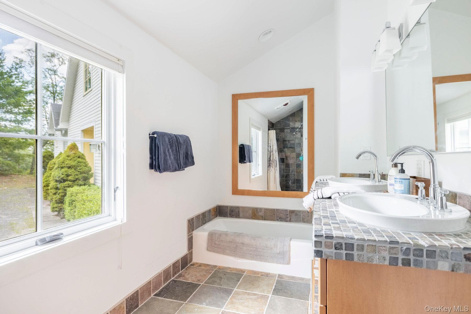 235 California Quarry Road thumbnail 33