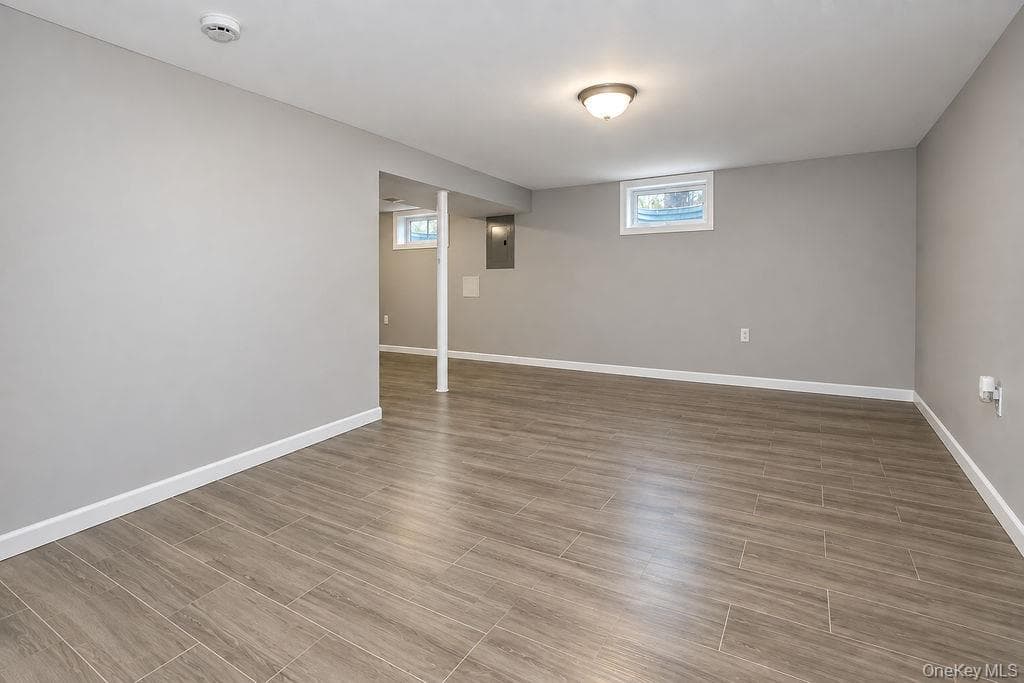 102 Patchogue Drive thumbnail 31