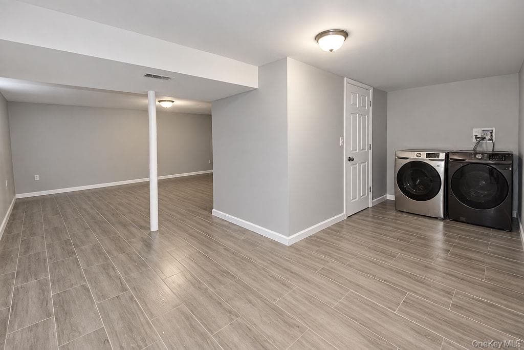 102 Patchogue Drive thumbnail 33