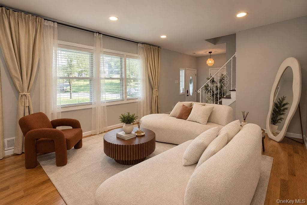 102 Patchogue Drive thumbnail 14