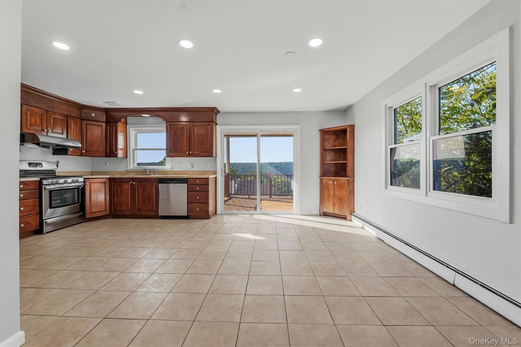 339 N Broadway thumbnail 18