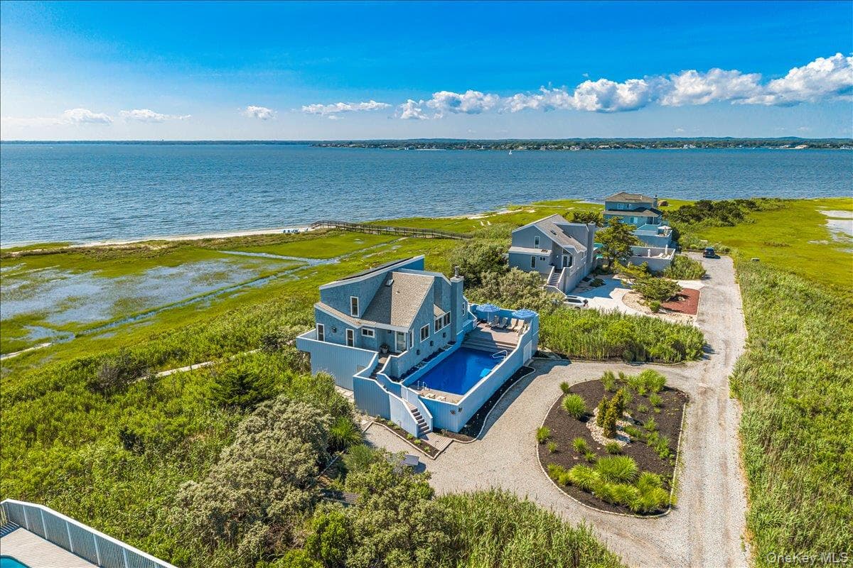 556 Dune Road thumbnail 36