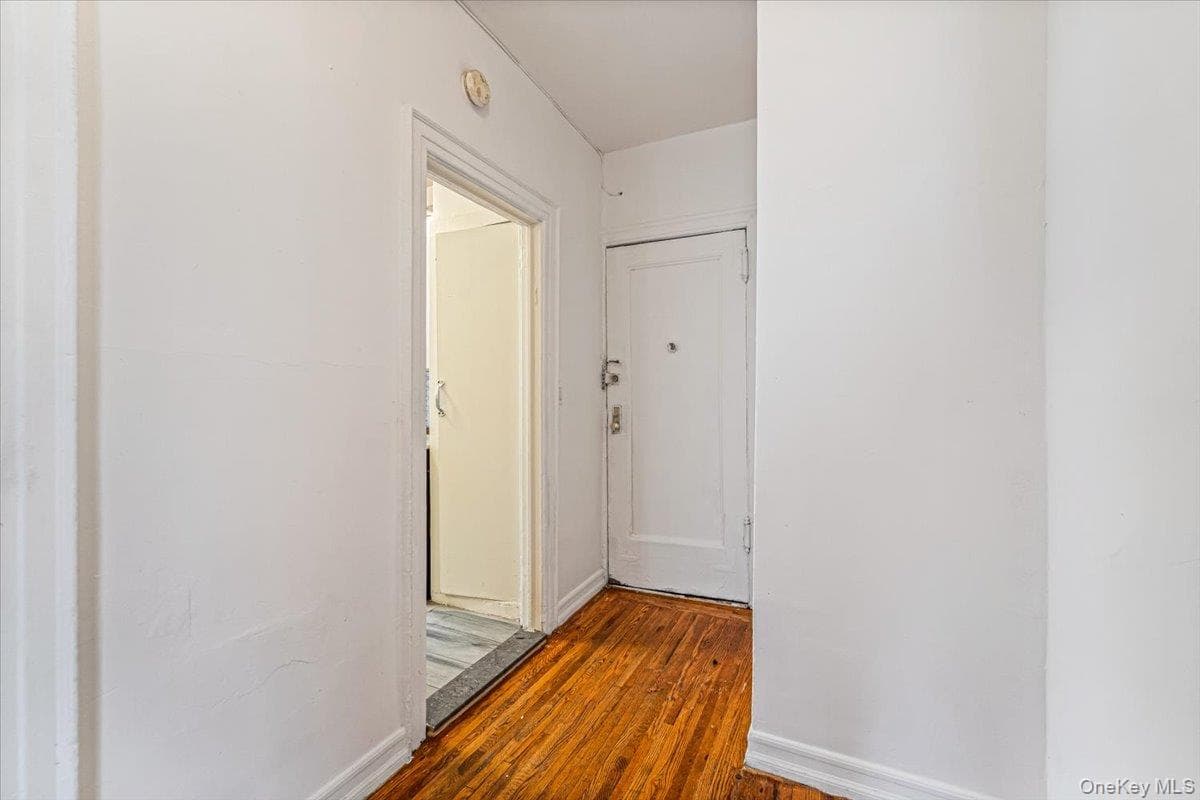 2186 Cruger Avenue Unit: 4B thumbnail 4