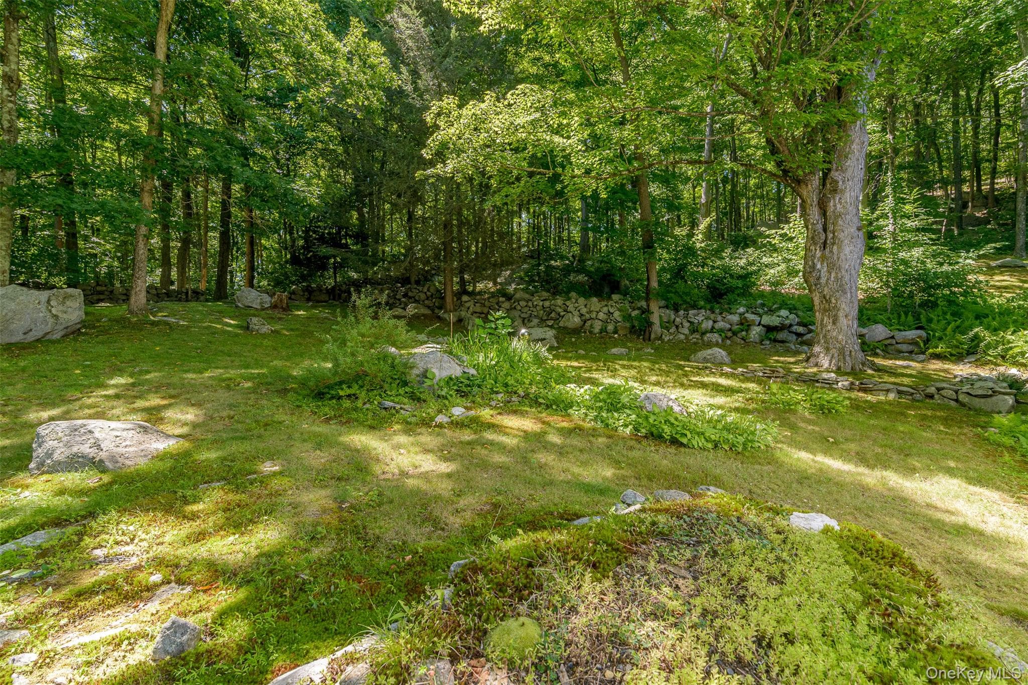 635 Long Pond Road thumbnail 38