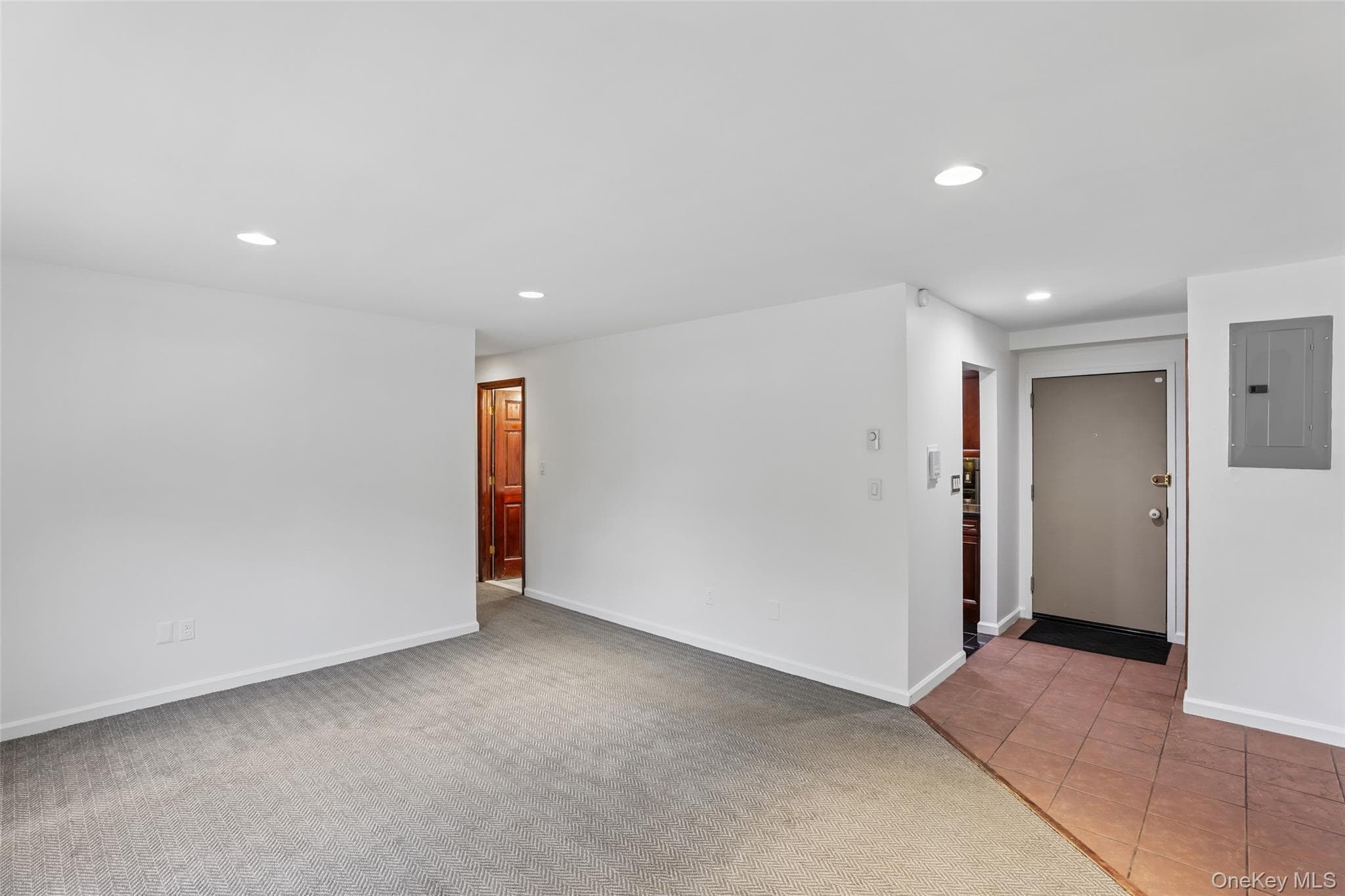 530 Hudson Avenue thumbnail 11